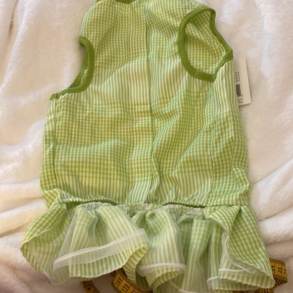 New very cute green plaid dress with a purple flower, purple and white flower - Picture 3 of 6